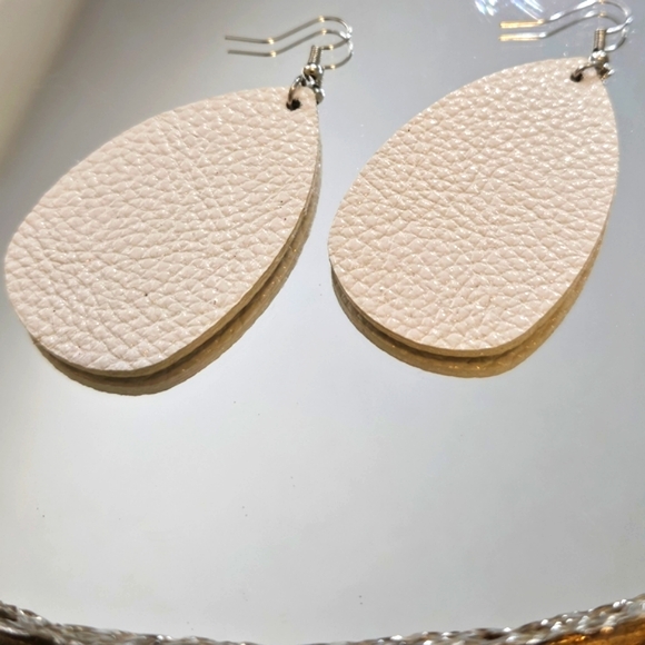 White Faux Leather Earrings - Picture 2 of 4